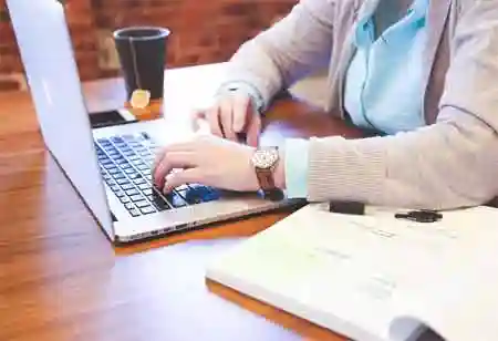How Institutions Can Enhance Student Engagement in Online Classes 